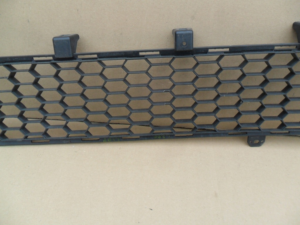 фото №9, Mitsubishi l200 2005 2006 2007- решётка бампера