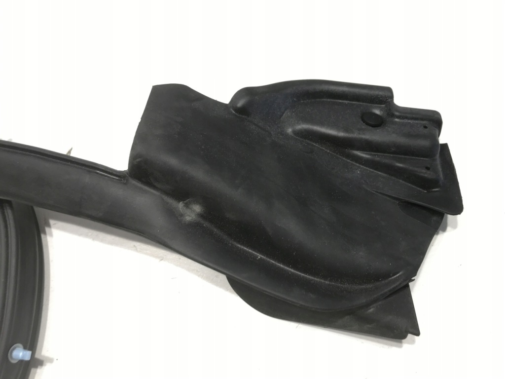 Прокладка дверь правый перед tesla model s Оригинал