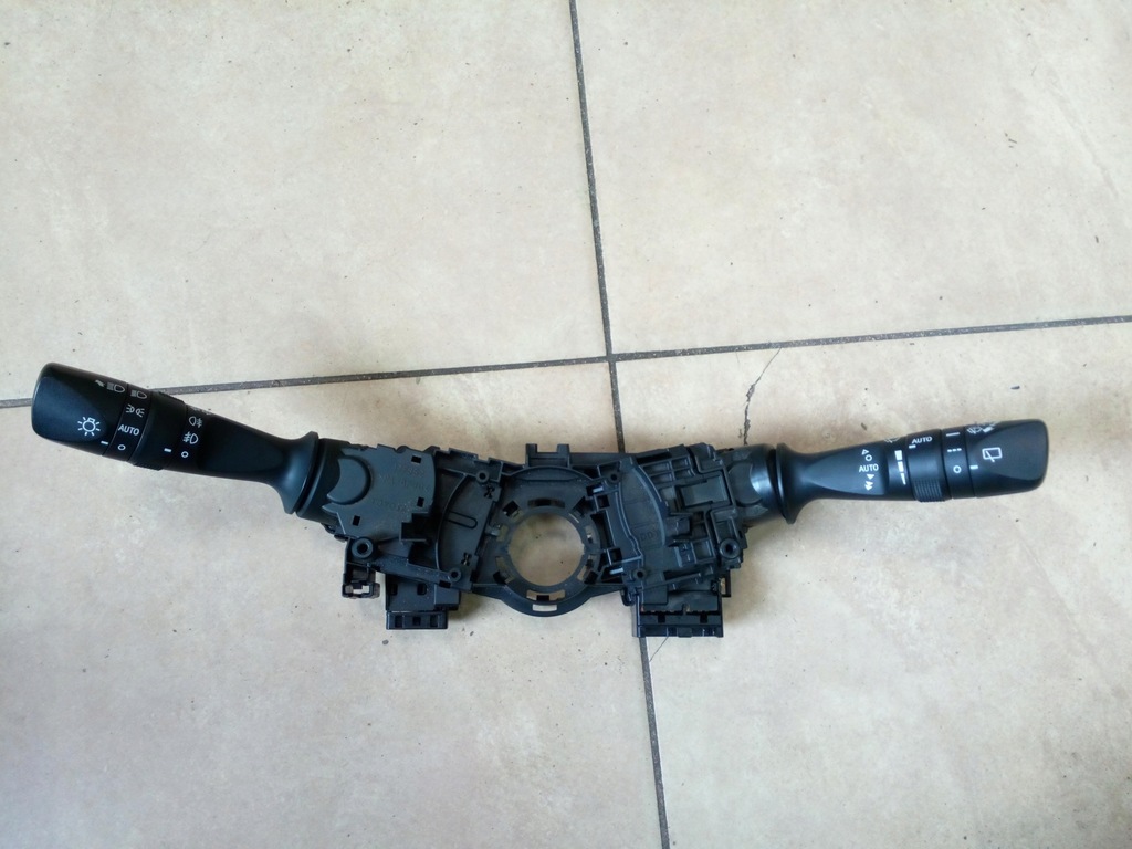 фото №7, Переключатель комбинированный toyota выбор oryg.