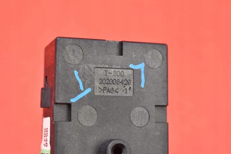 фото №6, Выключатель подъёма стекло левый задняя 95460077 chevrolet aveo t300 11-20