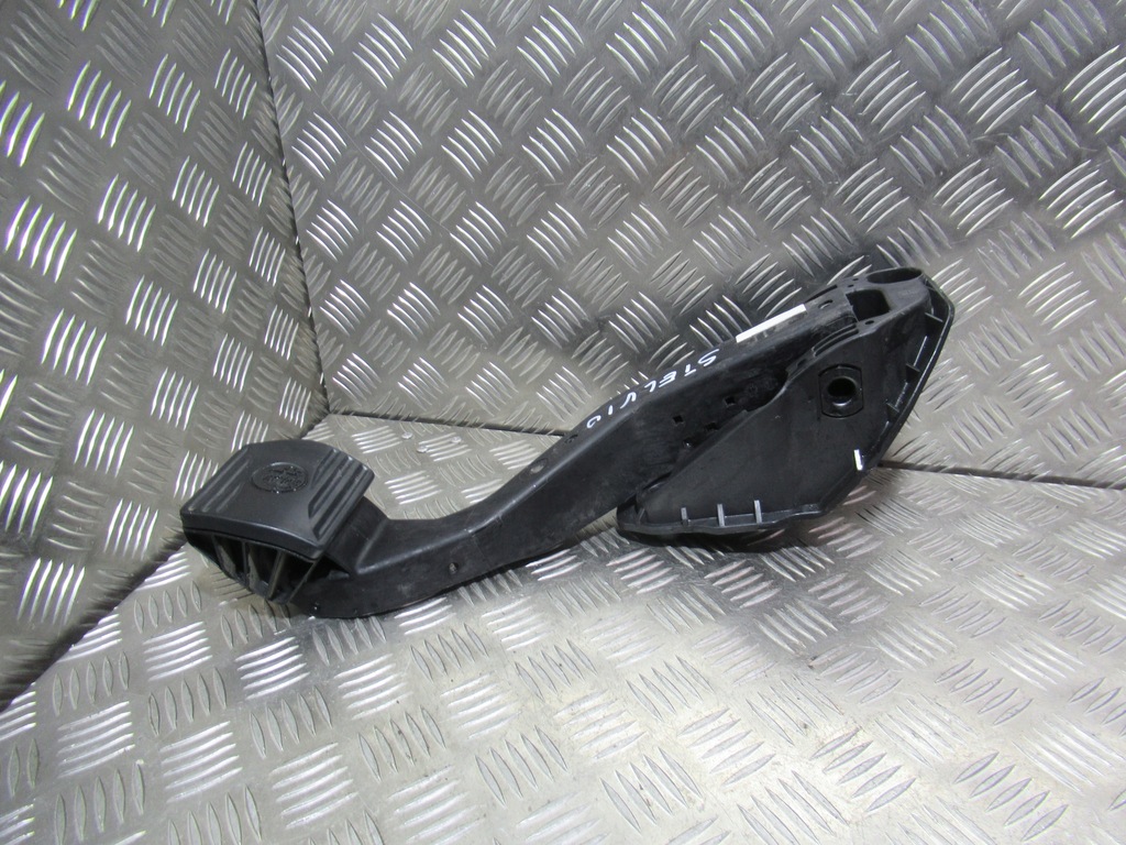 фото №4, Alfa romeo stelvio педаль тормоза