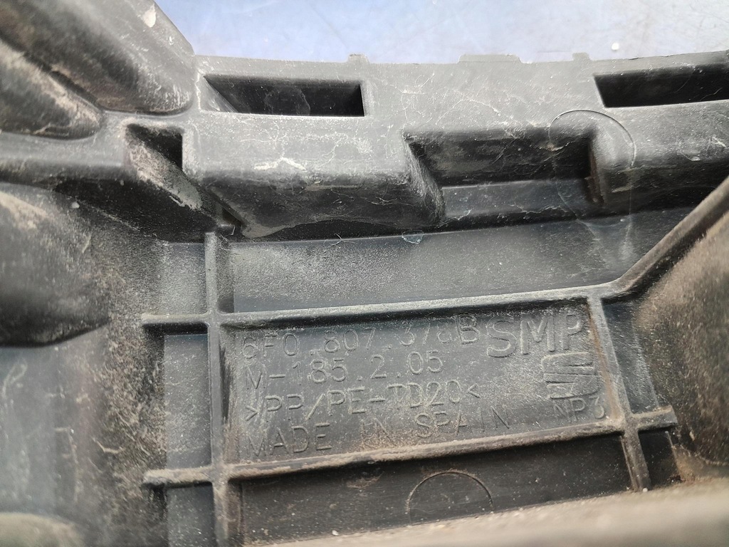 фото №5, Seat ibiza v крепления направляющие бампера задняя