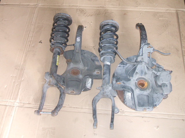 фото №1, Alfa romeo 159 амортизатор поворотный кулак амортизационная стойка