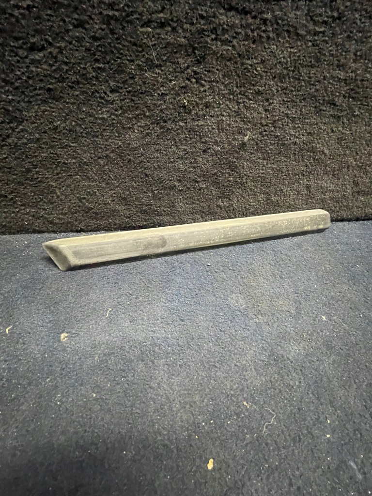 фото №1, Mercedes w201 молдинг крыла узкая перед левая