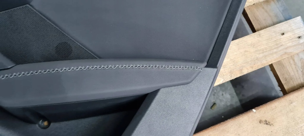 фото №7, S3 8y a3 оббивка обшивка шкіра двері правий задня bangolufsen sedan