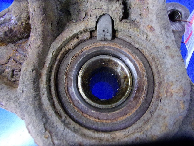 фото №4, Citroen c2 1.4hdi 8hz поворотный кулак ступица левая abs