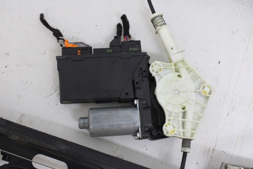 фото №11, Audi a4 b7 cc cabrio 2007r- підйомник скло лівий перед