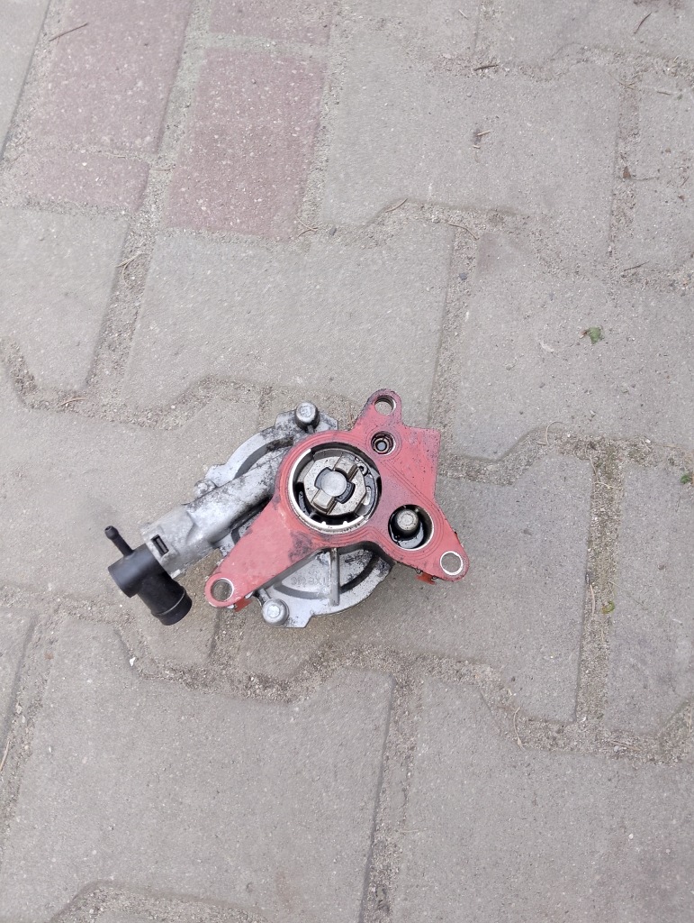 фото №1, Trafic vivaro 1.6 dci вакуумний насос