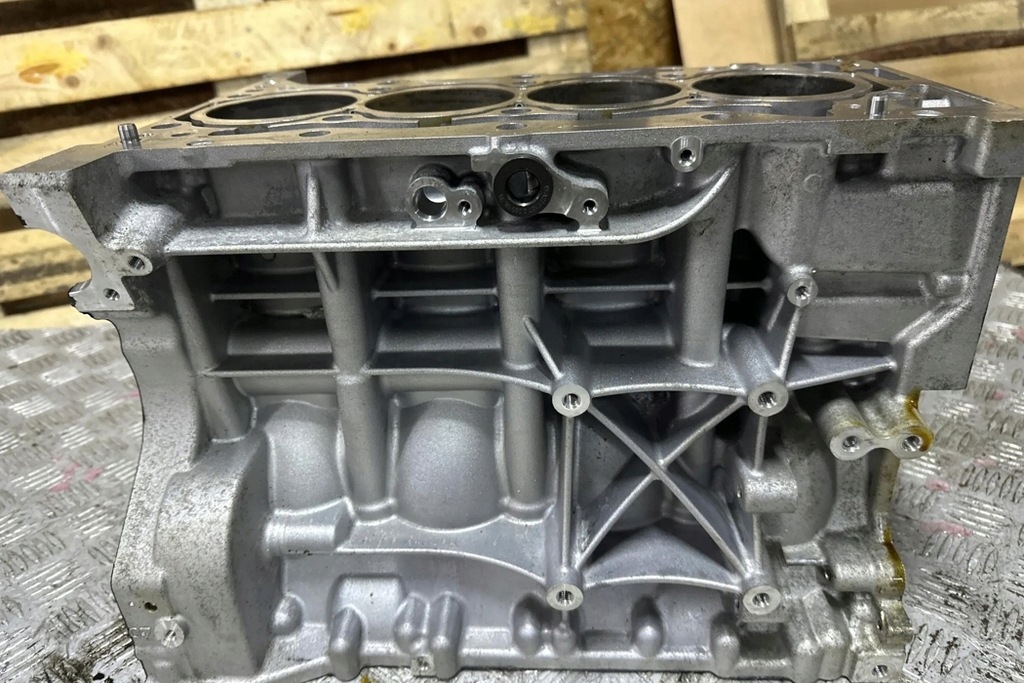 фото №11, Блок двигателя mercedes-benz c w206 v0135133 3.0l 2023