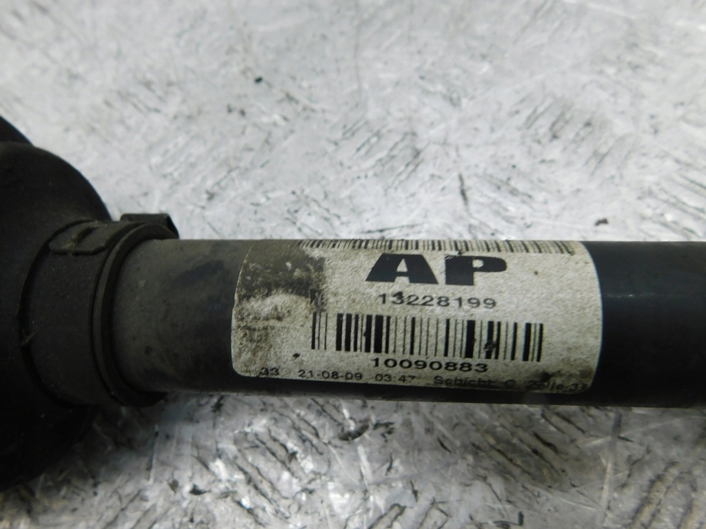 Приводной вал левая перед 13228199 - opel insignia a 2.0 cdti автоматическая коробка передач Оригинал