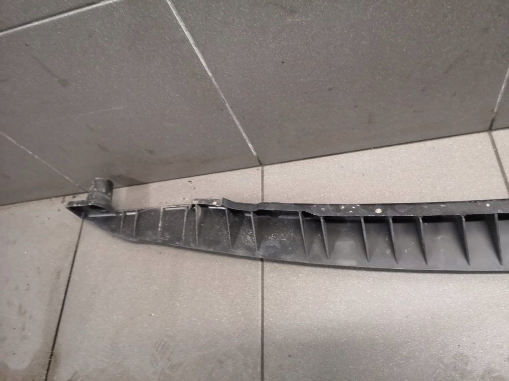 фото №7, Направляющая бампера задняя средний vw touareg 7l6807863b