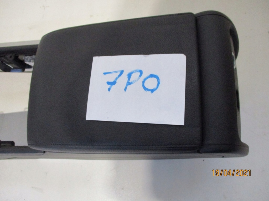 фото №8, Тунель підлокітник vw touareg 7p0