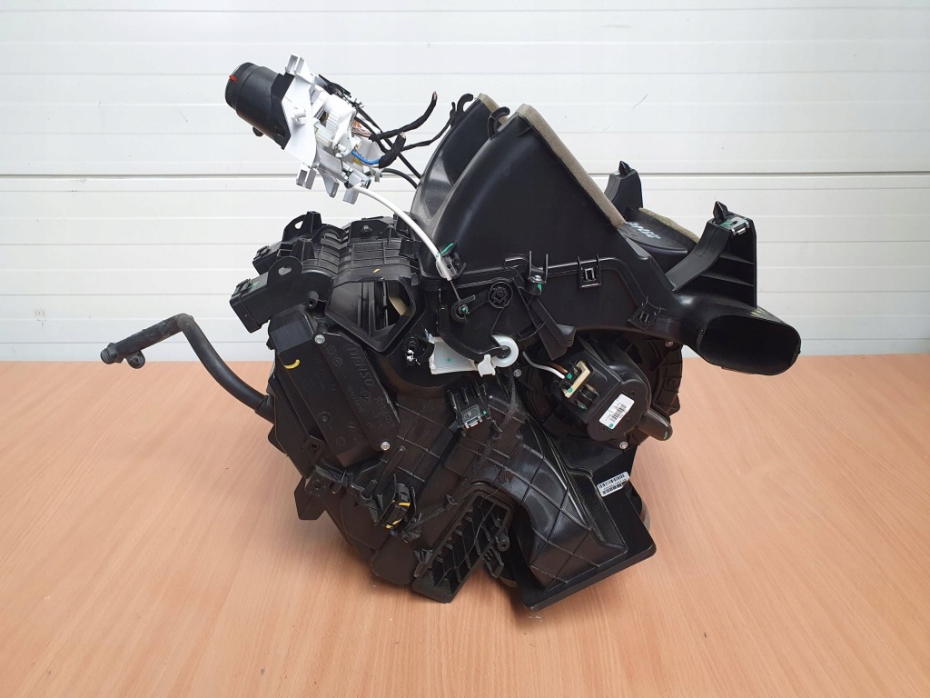 Отопитель 5cj600000 комплект панель воздухозаборник renault express ii 23 Недорого