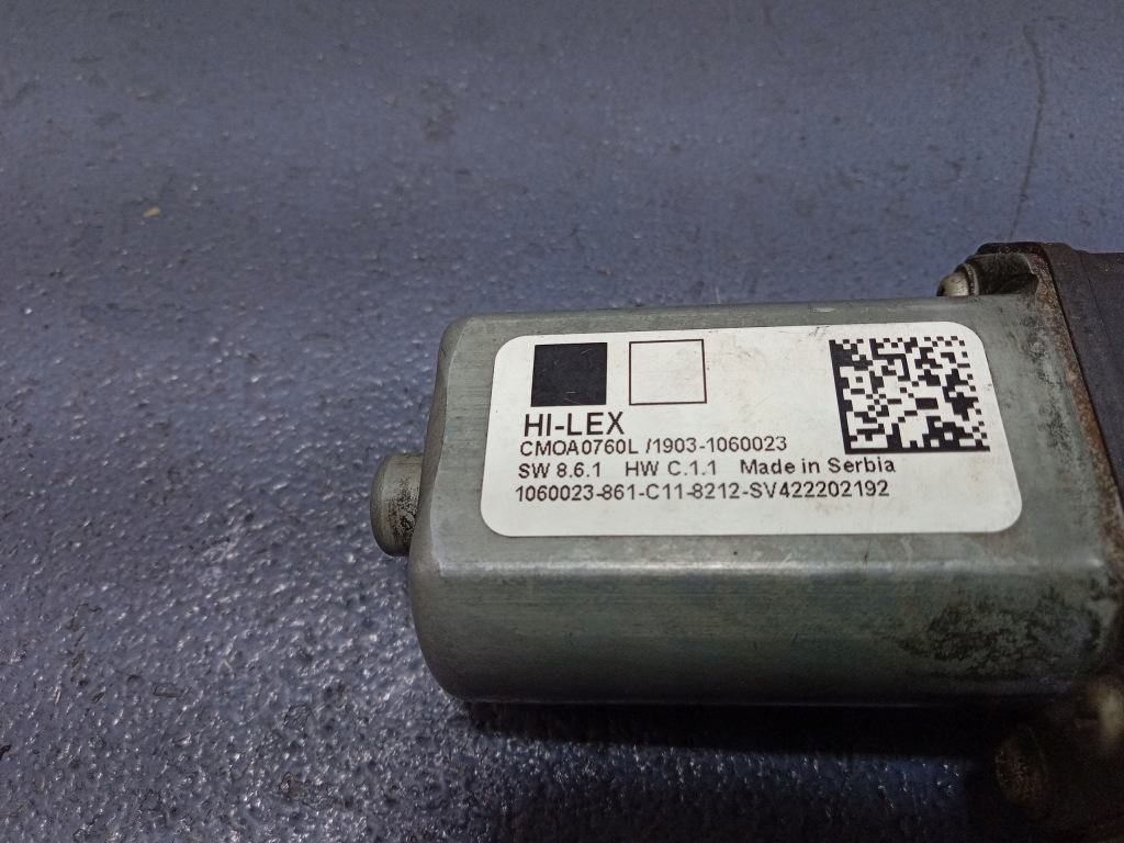 фото №4, Bmw 1 f40 моторчик стекло перед правый 1060023