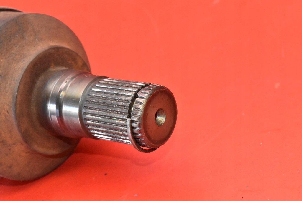 Приводной вал левая перед автоматическая коробка передач p31325573 volvo xc60 1 1 2.0 d4 163 km 08-13 Киев