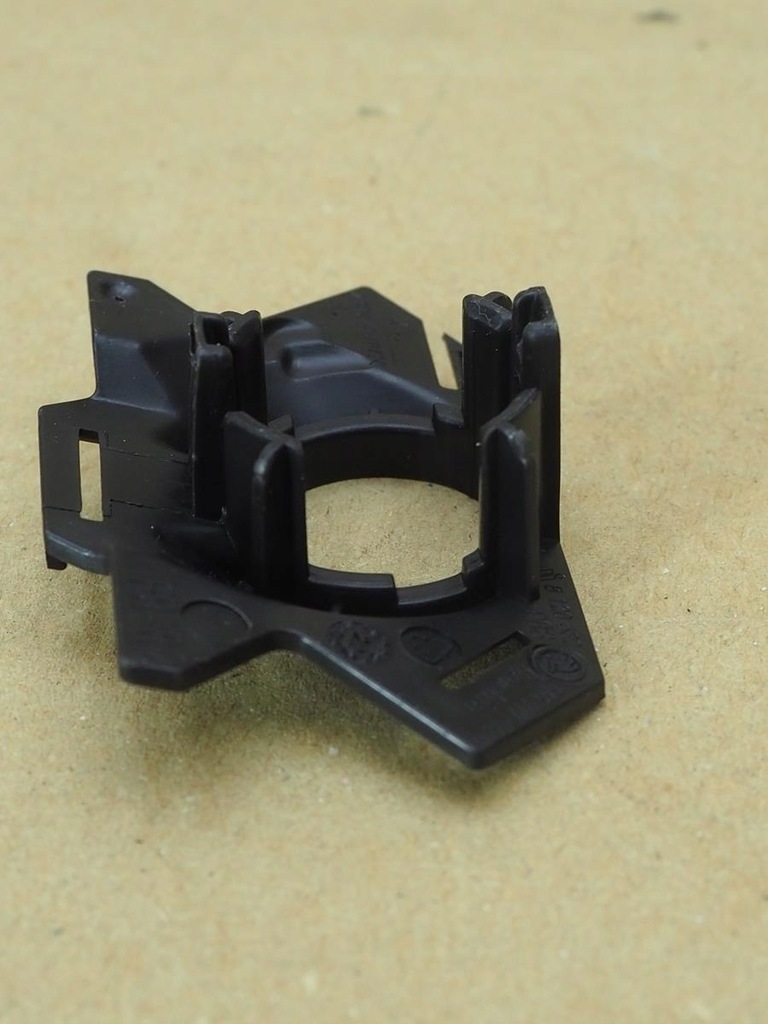 фото №8, Кронштейн кронштейн датчика pdc skoda kodiaq