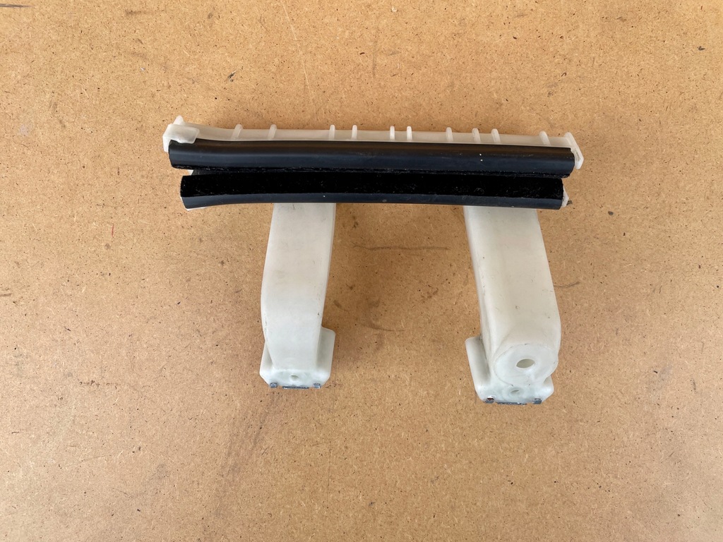 фото №5, Renault megane iv 4 направляющая направляющая стекло левый перед