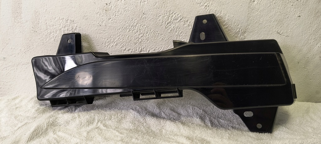 фото №3, Tesla mdl y заглушка противотуманной фары правого 1490023-00-a