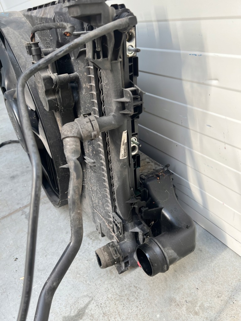 фото №15, Pas передній радіатор mercedes a-klasa w176 1.5d механічна коробка передач