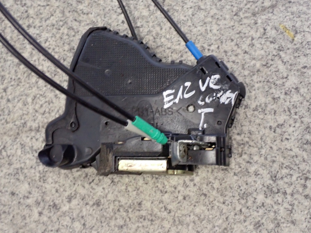 фото №1, Toyota corolla e12 02-07 замок дверь правых