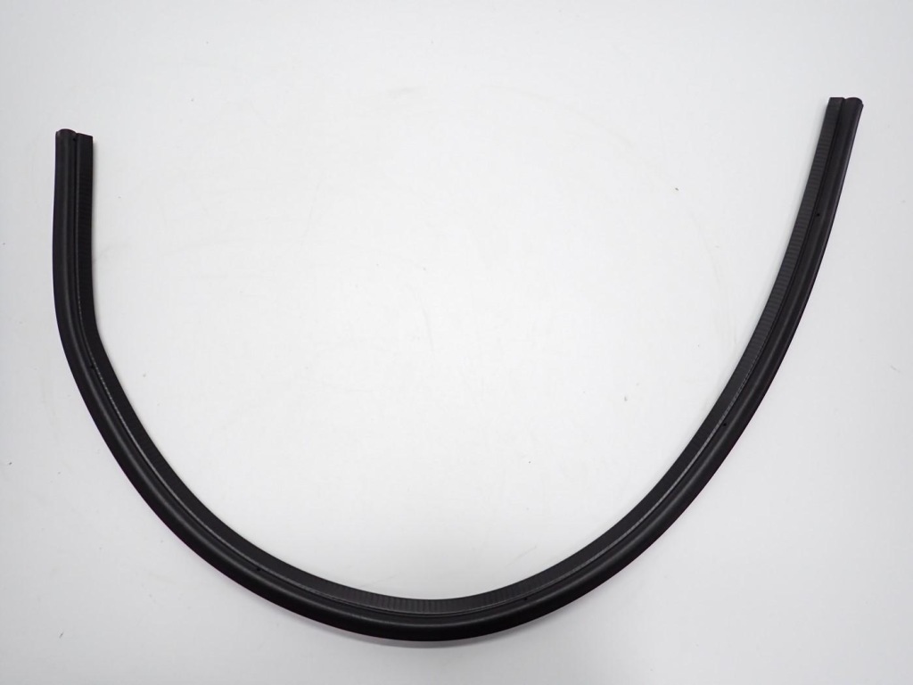 фото №1, Прокладка резиновый элемент жабо оригинал alfa romeo giulia 16r