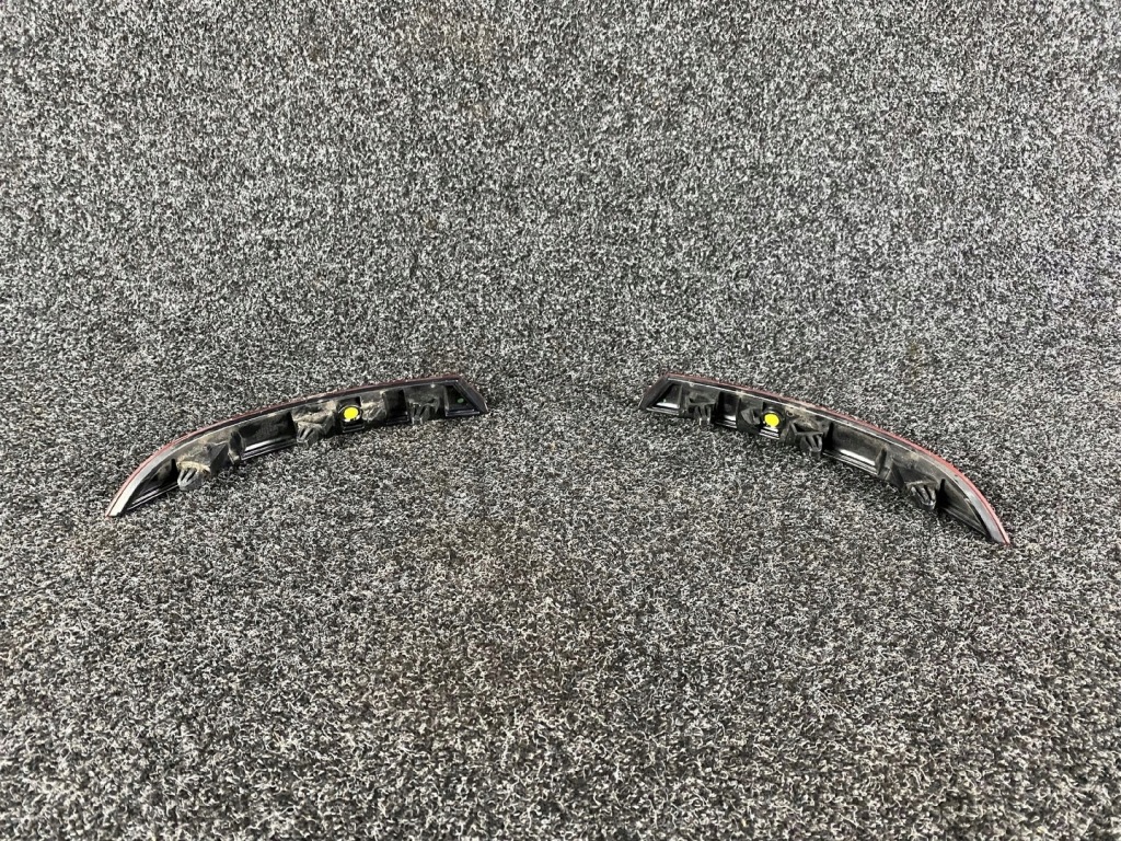 фото №5, Skoda octavia iv 4 отражатель бампера правый левый задняя задний 5e7