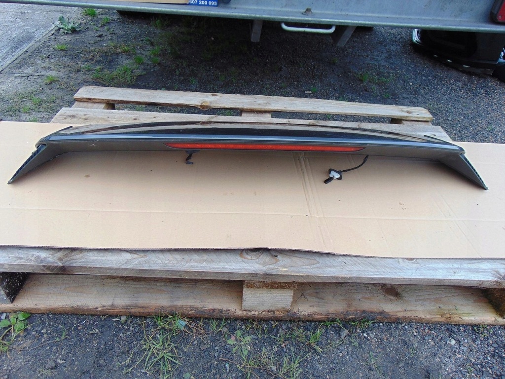 фото №1, Спойлер кришки багажника audi a1 s1 лампа стоп