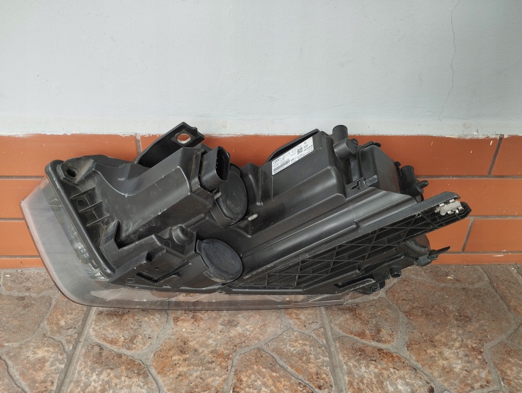 фото №7, Лампа правая обычная audi q3 8u 8u0 8u0941004m