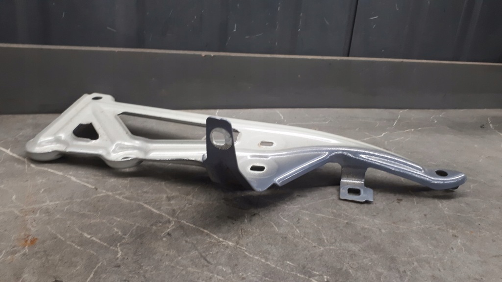 фото №9, 7329448 кронштейн кронштейн крыла правый bmw x1 f48