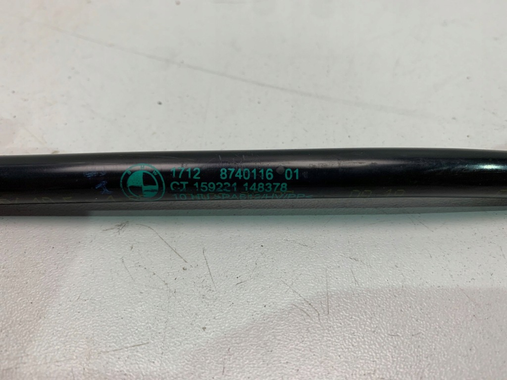 фото №4, Bmw 3 f30 330e трубка шланг вентиляционный 8740116