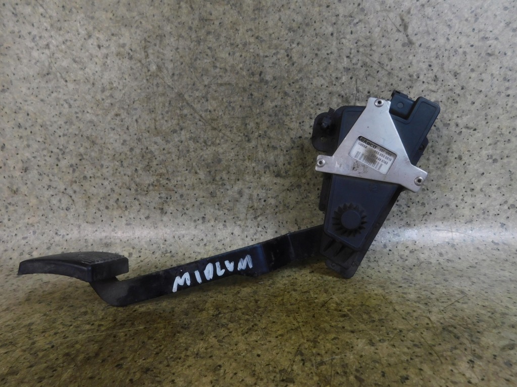 Купить 5010480743 педаль газа потенциометр renault midlum 270 dci