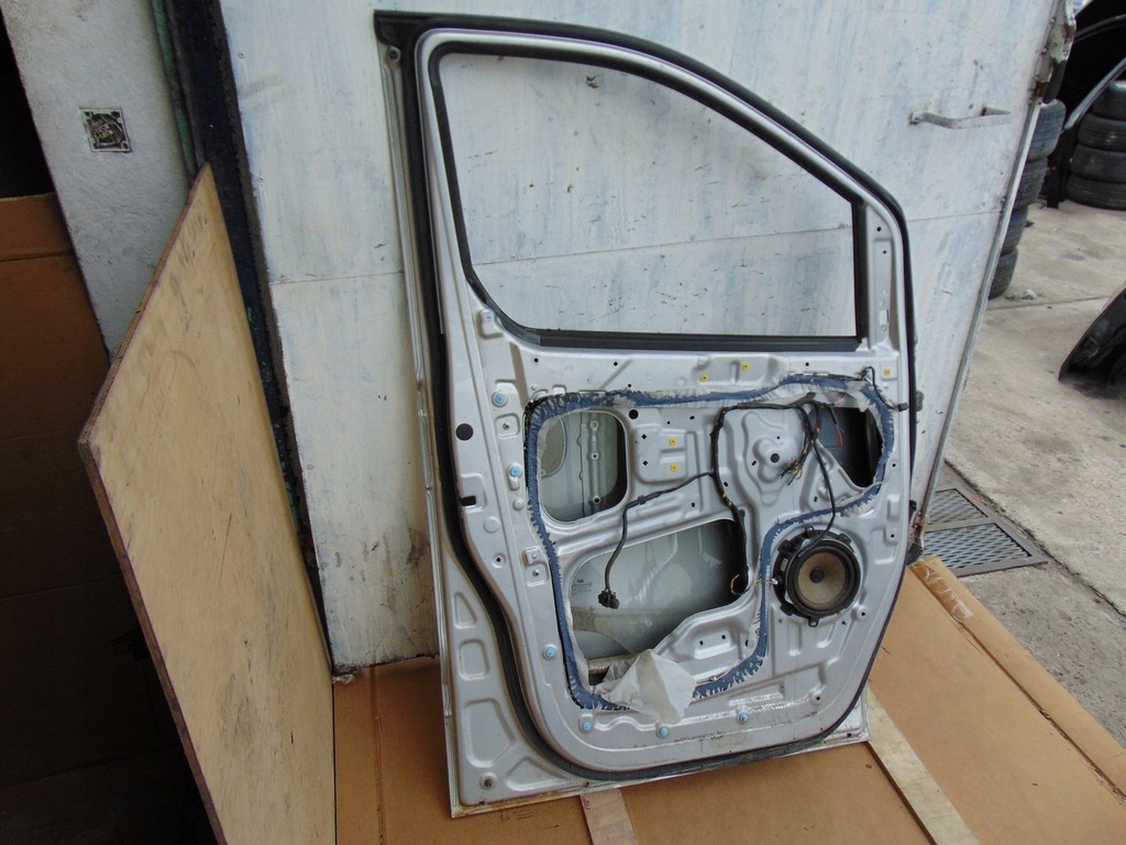 фото №14, Дверь левый перед hyundai h1 2007-