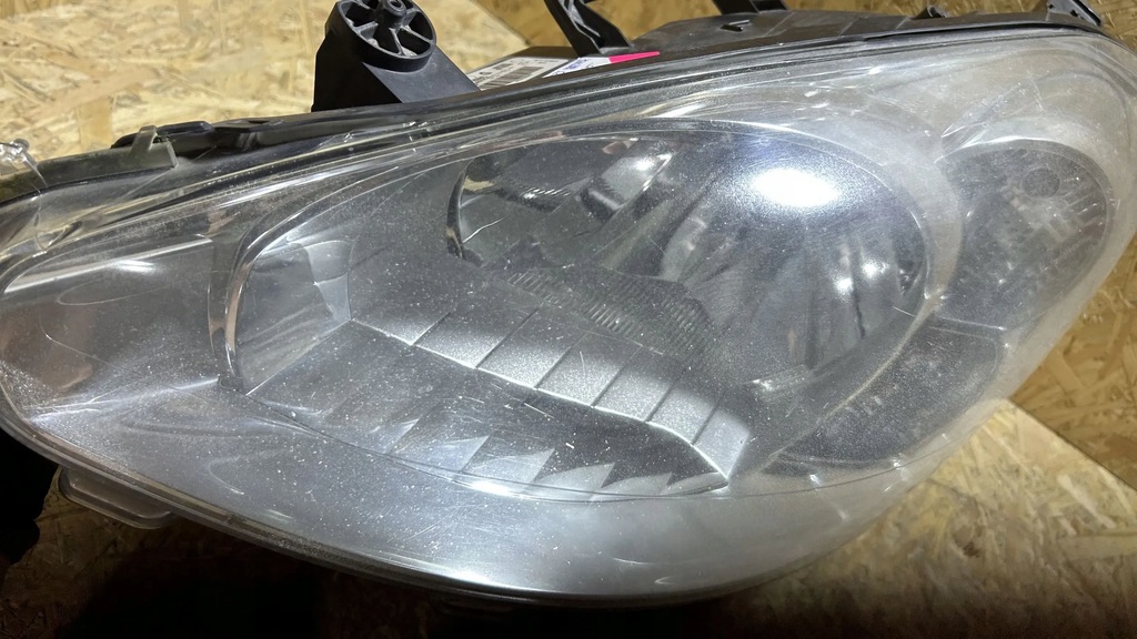 фото №10, Peugeot partner 2013 лампы передние