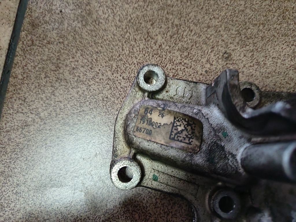 фото №4, Насос оливи alfa romeo giulia stelvio 2.2 jtd дизель 80203064