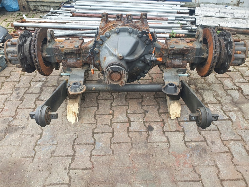 Купити Задній міст mercedes mp 4 low кришка