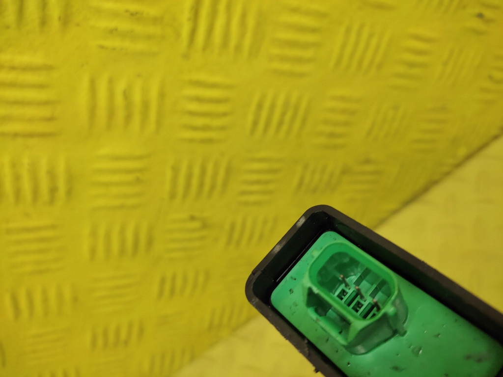 фото №4, Volvo s40 замок дверь правый перед