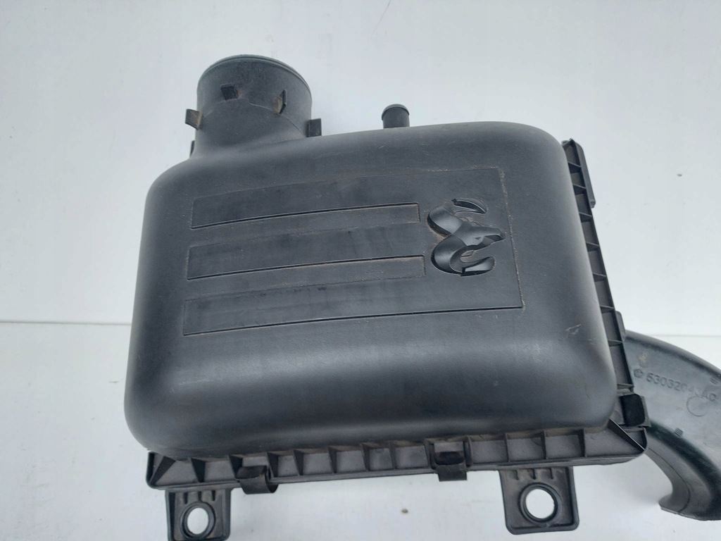 фото №3, Dodge ram 11- корпус труба фильтра воздуха