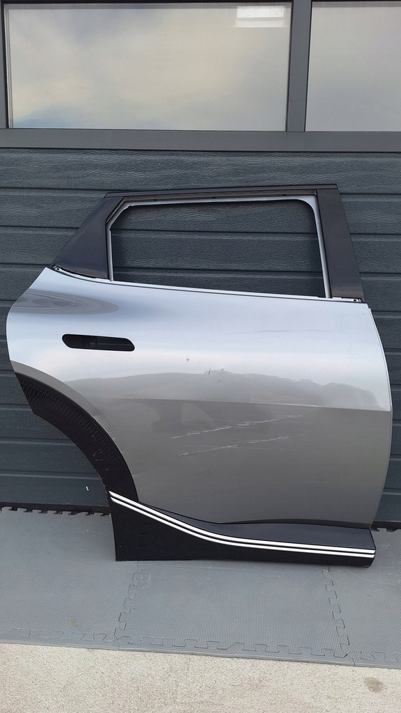 фото №1, Kia ev6 дверь правое задние