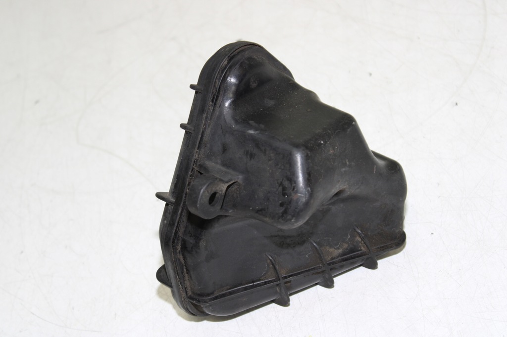 фото №5, Резонатор вентиляция картера воздуха 3.2cdi mercedes w211 a6481410286