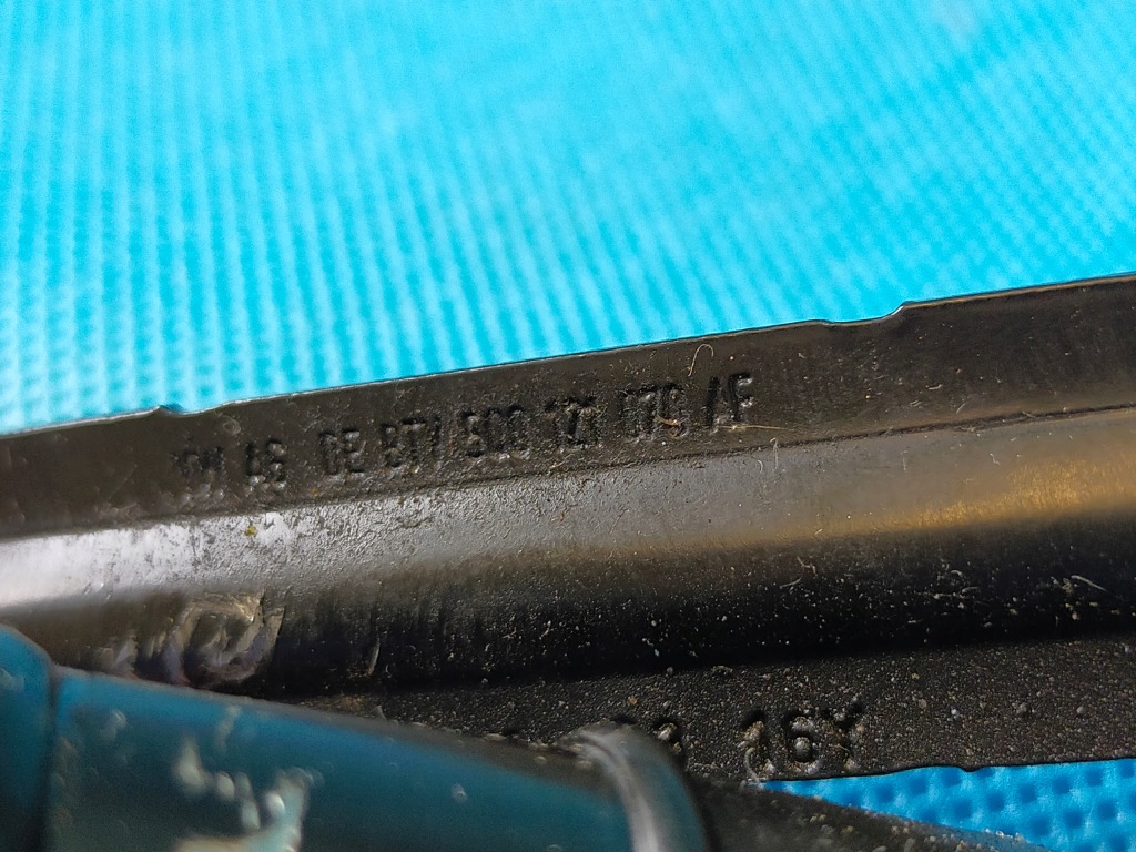 Vw touran 3 3 2017r 2,0tdi 110kw шланг радиатора воды 5q0121070af Доставка