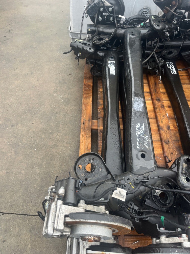 фото №1, Fiat grande panda oś задня балка комплектна 2025-