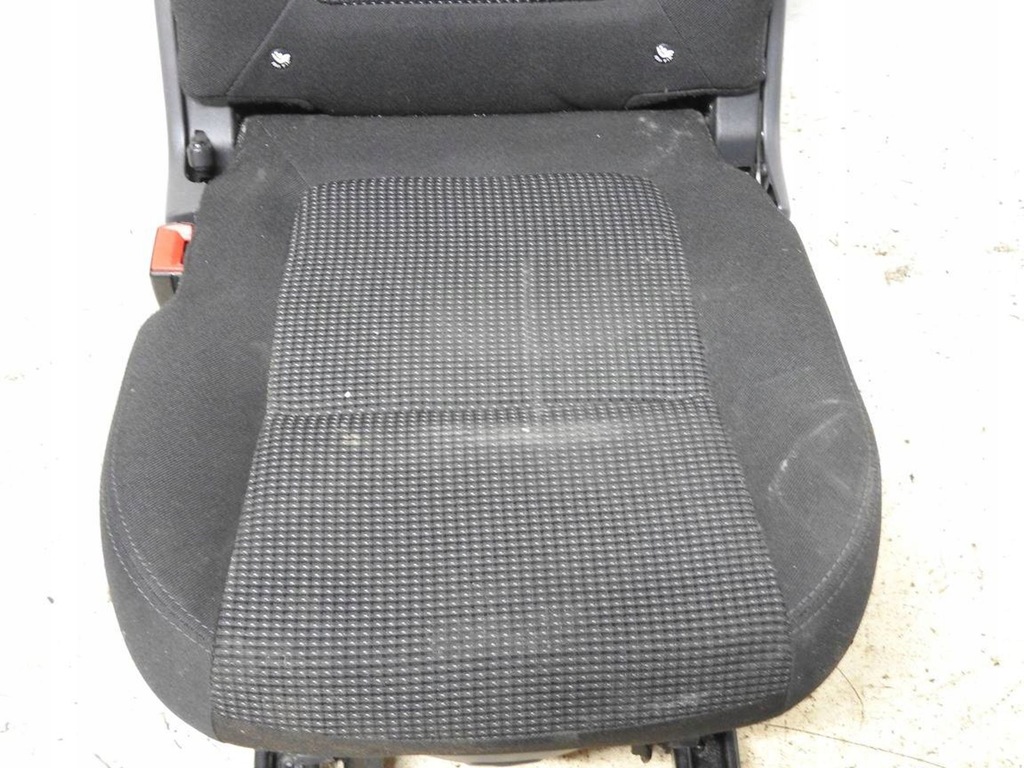 фото №6, Peugeot 5008 i сидіння лівий задня 2 ii ряд