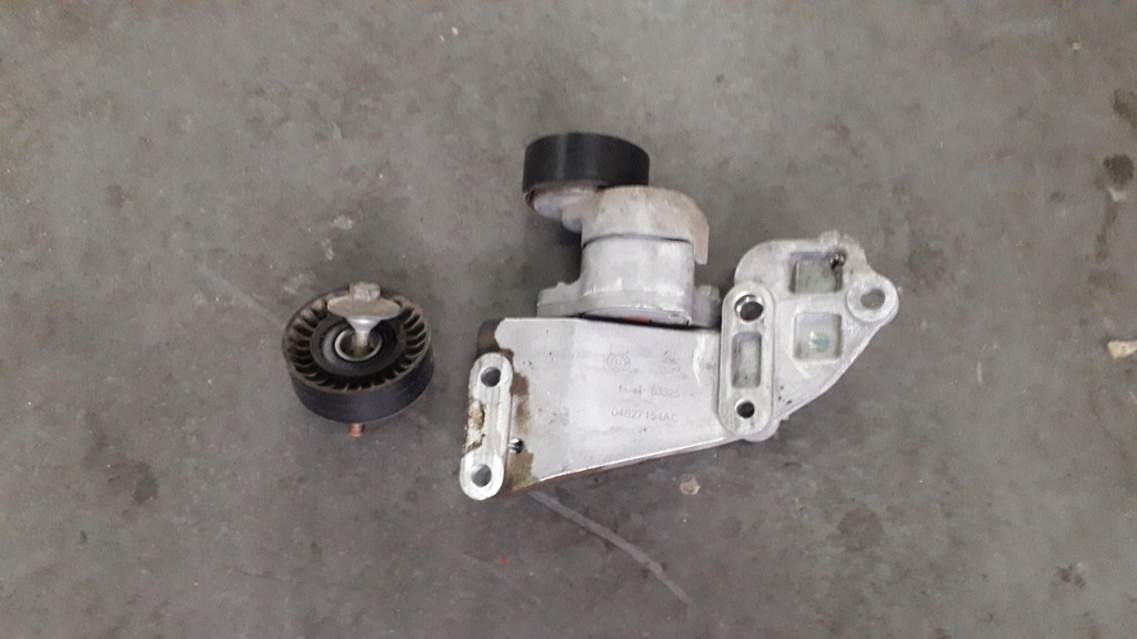 фото №1, Chrysler 200 ii 2015- 2.4l натяжитель ремень основание