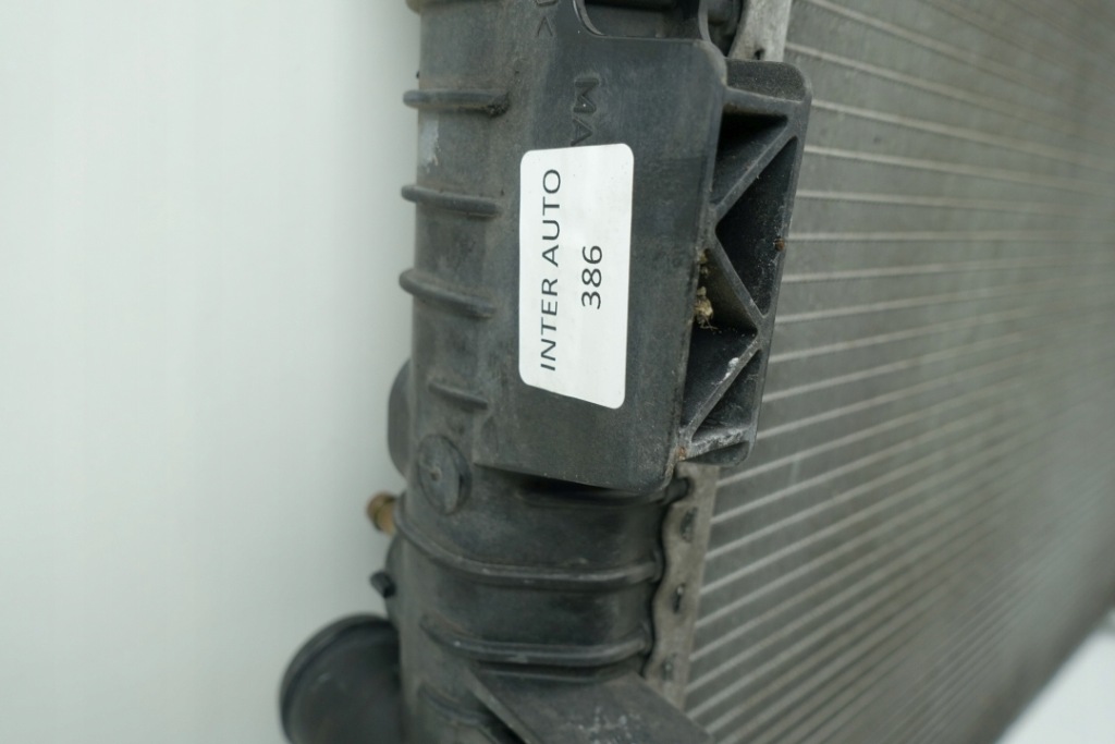 Mercedes w251 w164 радиатор воды 3.2 cdi v6 2515000304 2515000103 Недорого