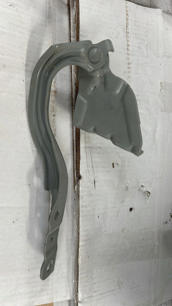 фото №1, Kia rio 2017- петля капот левый