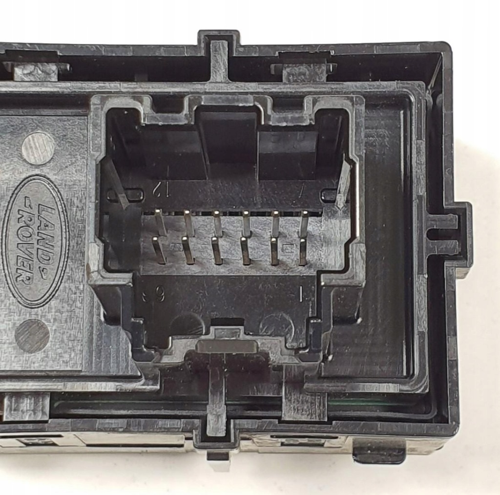 фото №3, Кнопка открывания крышки discovery sport l550