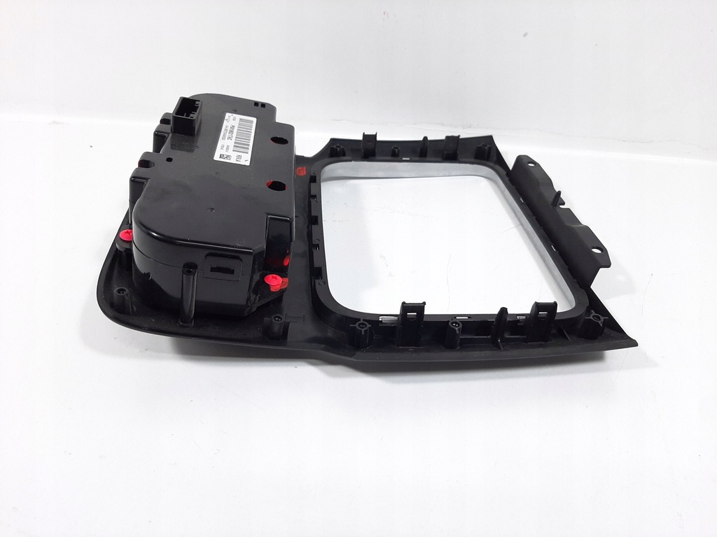 фото №13, Dodge ram 1500 14r панель обдув рамка p68186217ac