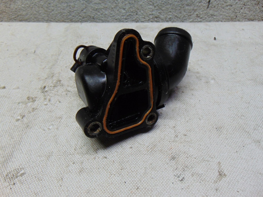 фото №8, Корпус термостата шланг mercedes w169 w245