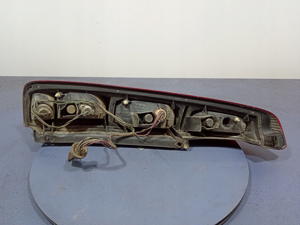 фото №6, Nissan x-trail i t30 лампа задняя правая задняя ichikoh 4913