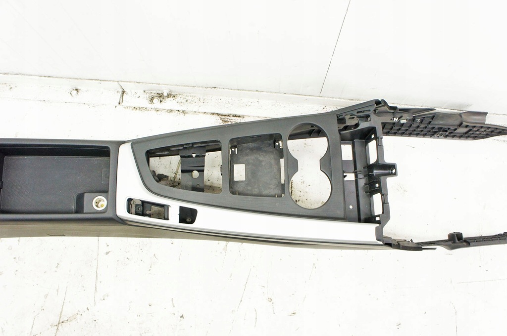 фото №9, Mn002 audi a4 b9 ^ туннель средний